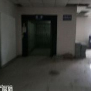 百家湖1560平方米厂房出租，之前做电子厂的 有