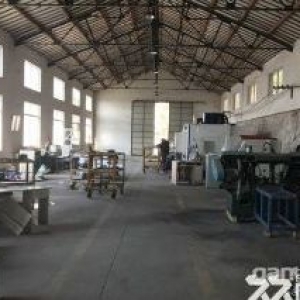 独门独院湖熟4000平方厂房出租，高6米，可分租 