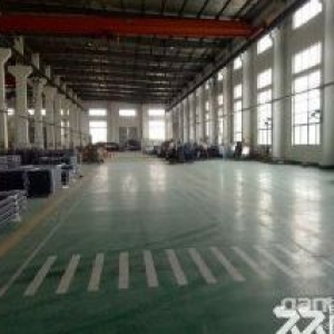 开发区2000平方米厂房出租，高9米 长60，宽