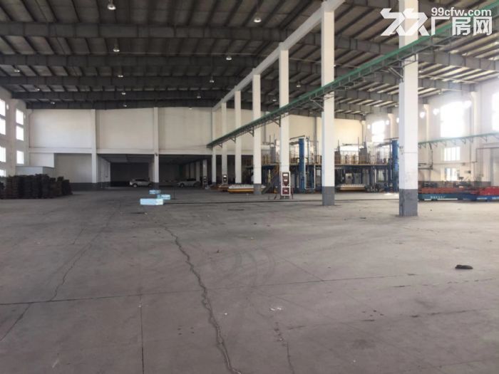 独门独院，15米层高，可架行车，价格面议，有空地，1100KVA电容