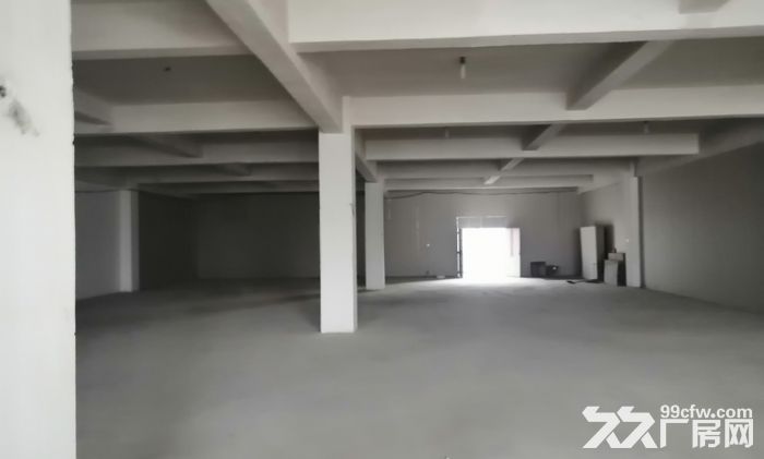 上访附近稀缺房源，一楼无公摊，楼层高8米，大车可进出、交通便利