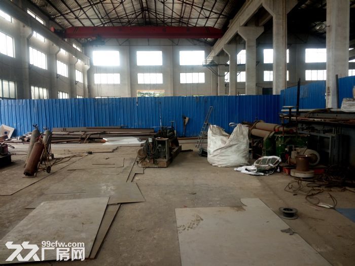 汤山1200平方米厂房出租，高12米，有行车  有办公室宿舍