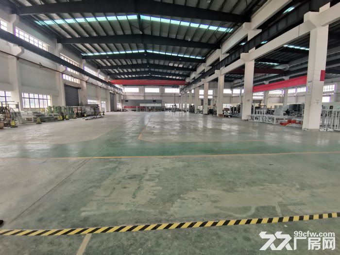 单层厂房2000平出租，高12米，有行车，适合机械，仓库，生鲜配送，物流，快递等