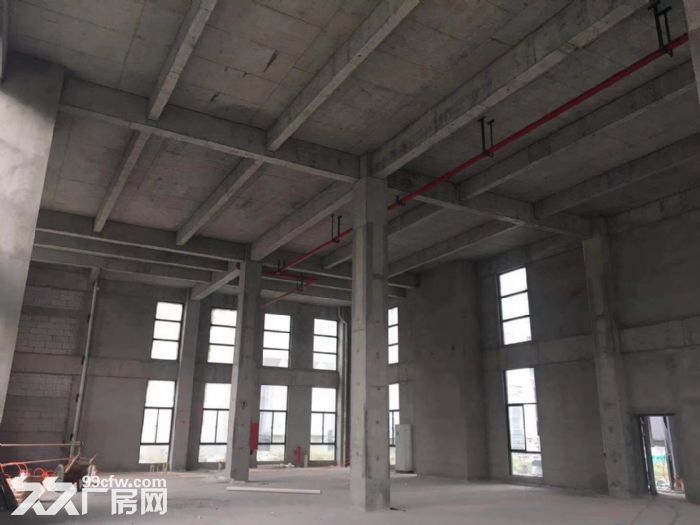 准现房 可租可售 地铁口 50年产权 价格便宜