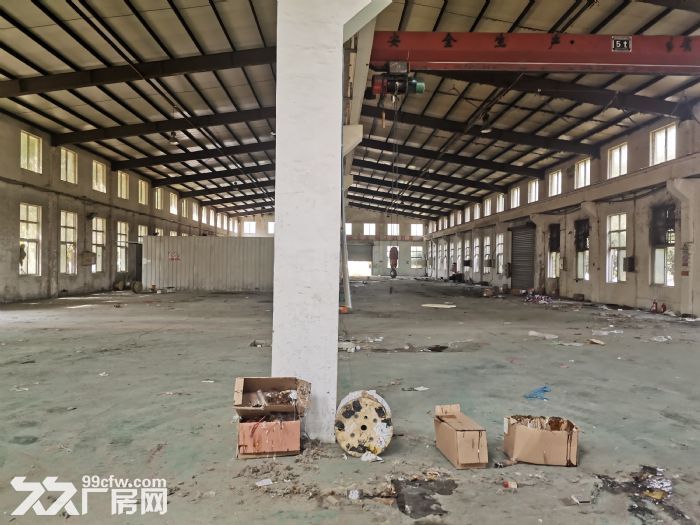禄口9000平单层厂房仓库出租，高9米，可分租1000平起，适合家具，移门，机械